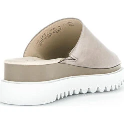 Gabor Plateau-Pantoletten 12 Gabor Plateau-Pantoletten -Mode-Sandalen-Shop 28363839 04