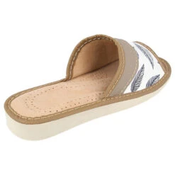 Karvia - Slipper - Aus Rindsleder - Mit Blattmuster 12 Karvia - Slipper - Aus Rindsleder - Mit Blattmuster -Mode-Sandalen-Shop 29548523 04